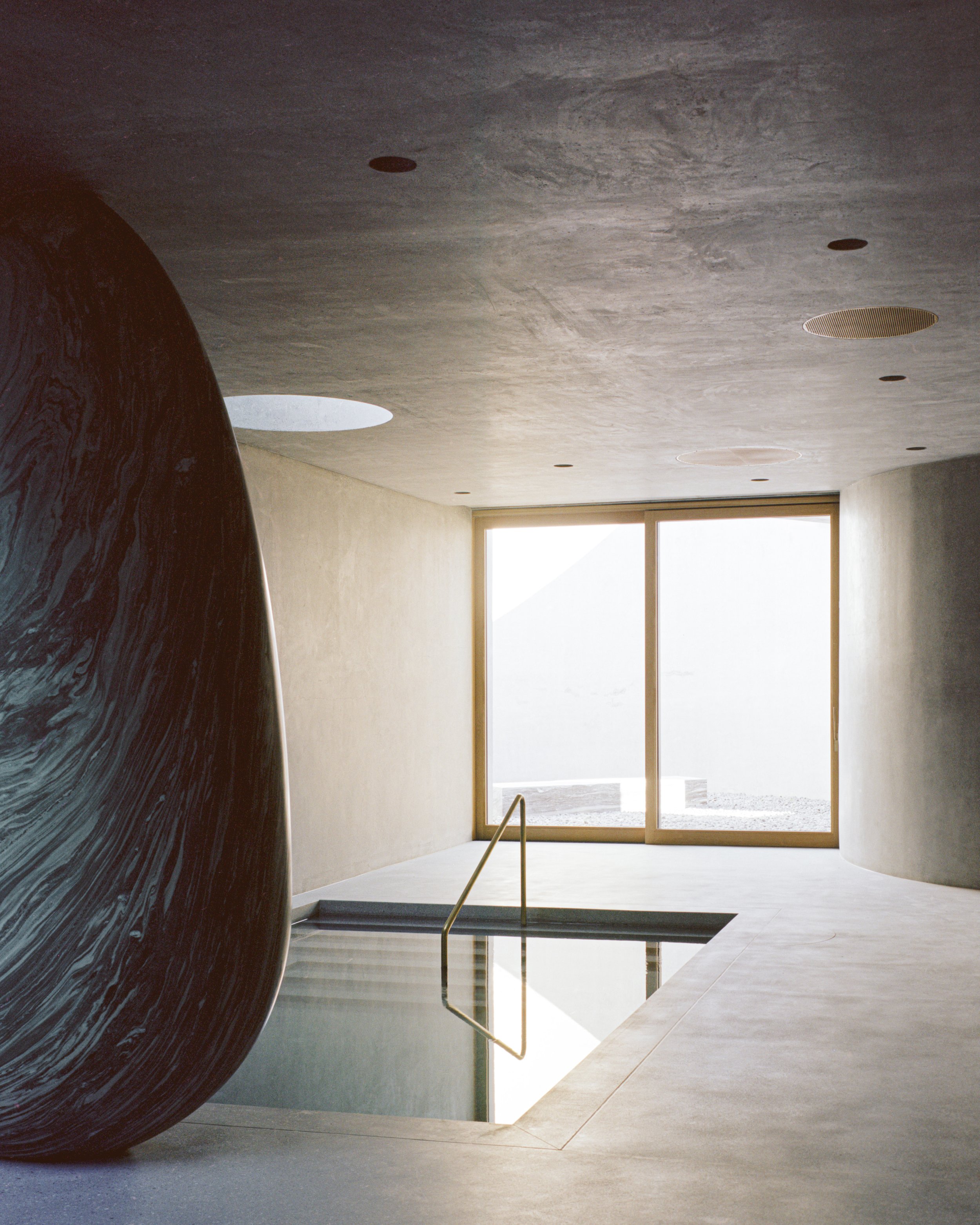 Pool & Courtyard-Web Res-10.jpg