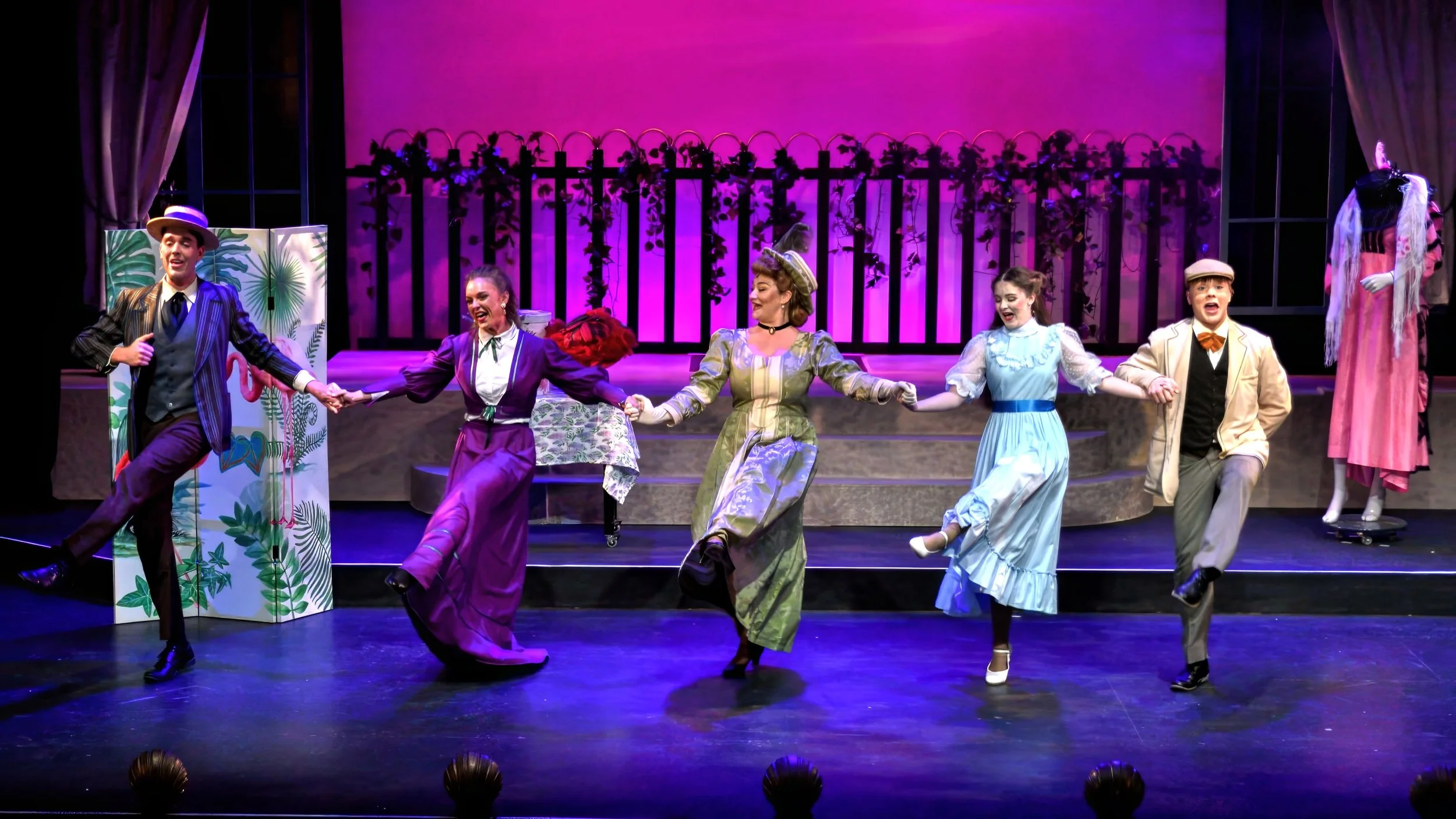 Hello Dolly (131).JPG