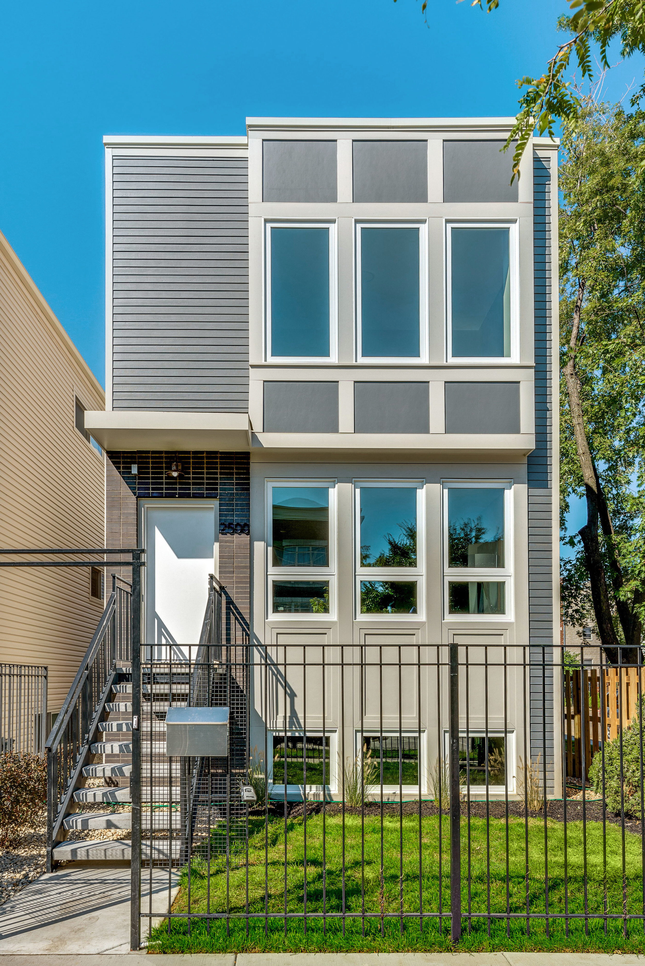 2500+W+Grenshaw+St+Chicago+IL-print-001-38-Exterior+Front-2804x4200-300dpi paler sky.jpg