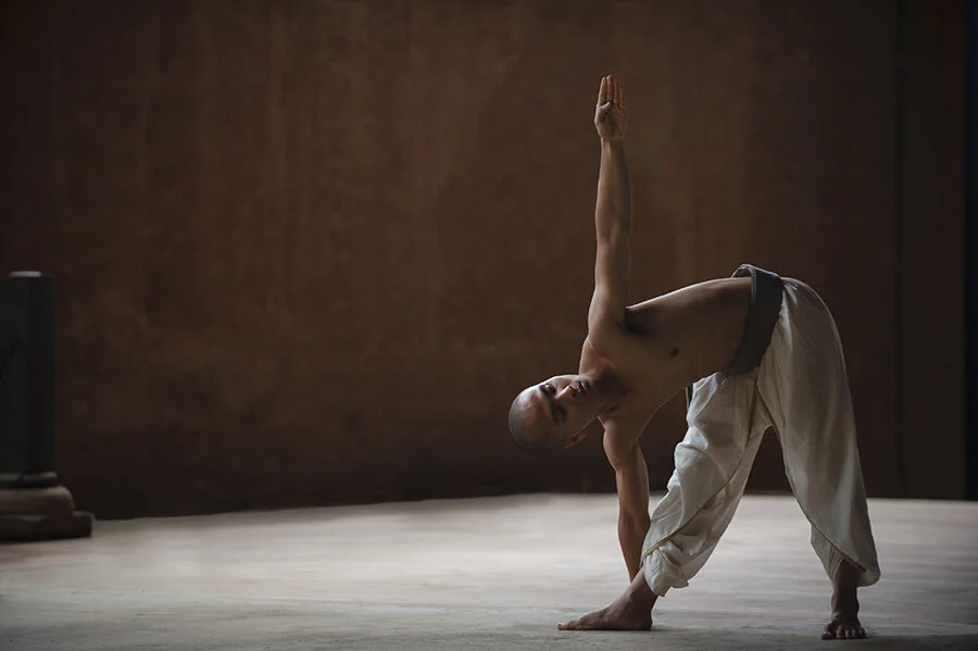 yogasanas trikon.jpg