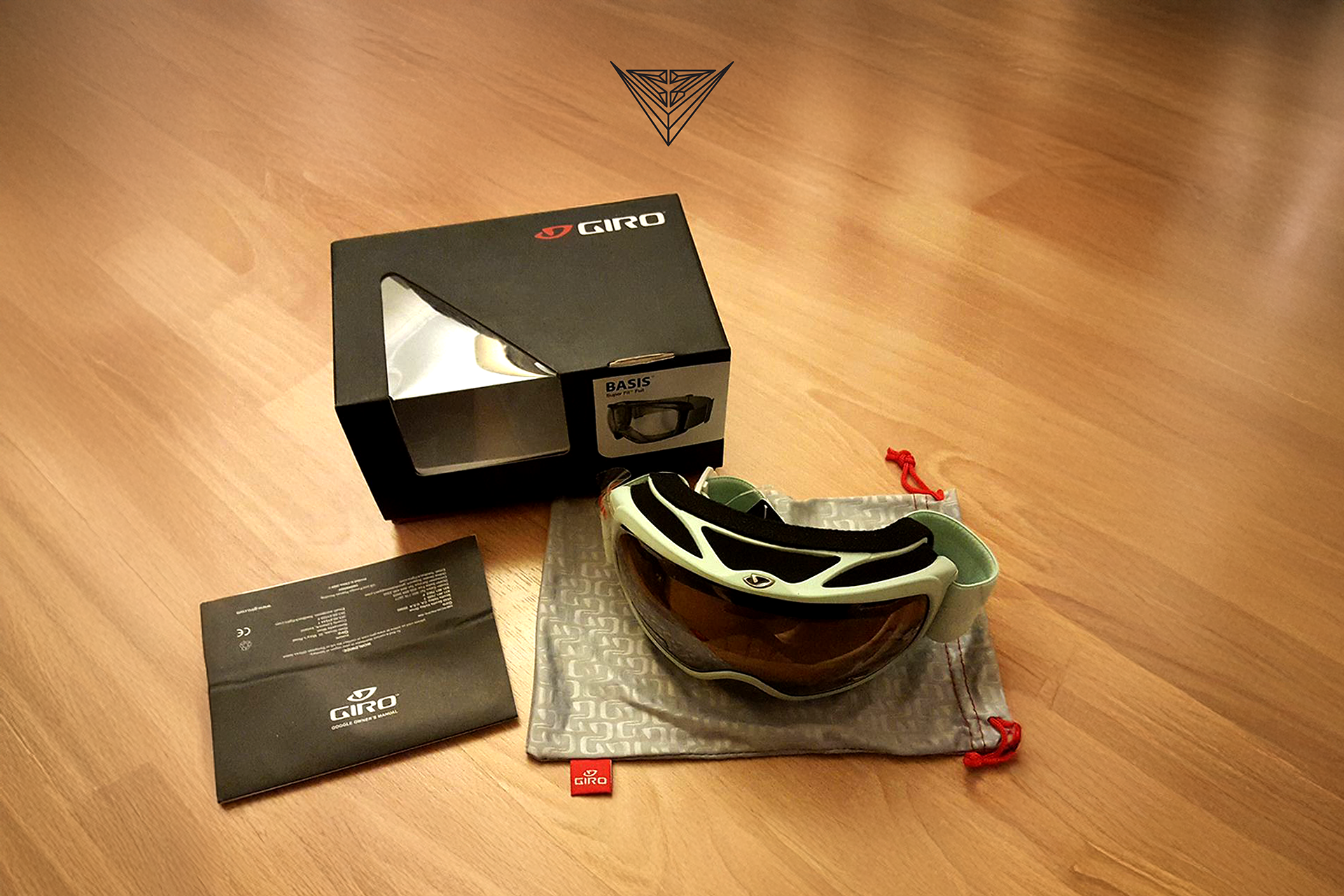 Giro Goggle Packaging Homepage SlidesSM.png