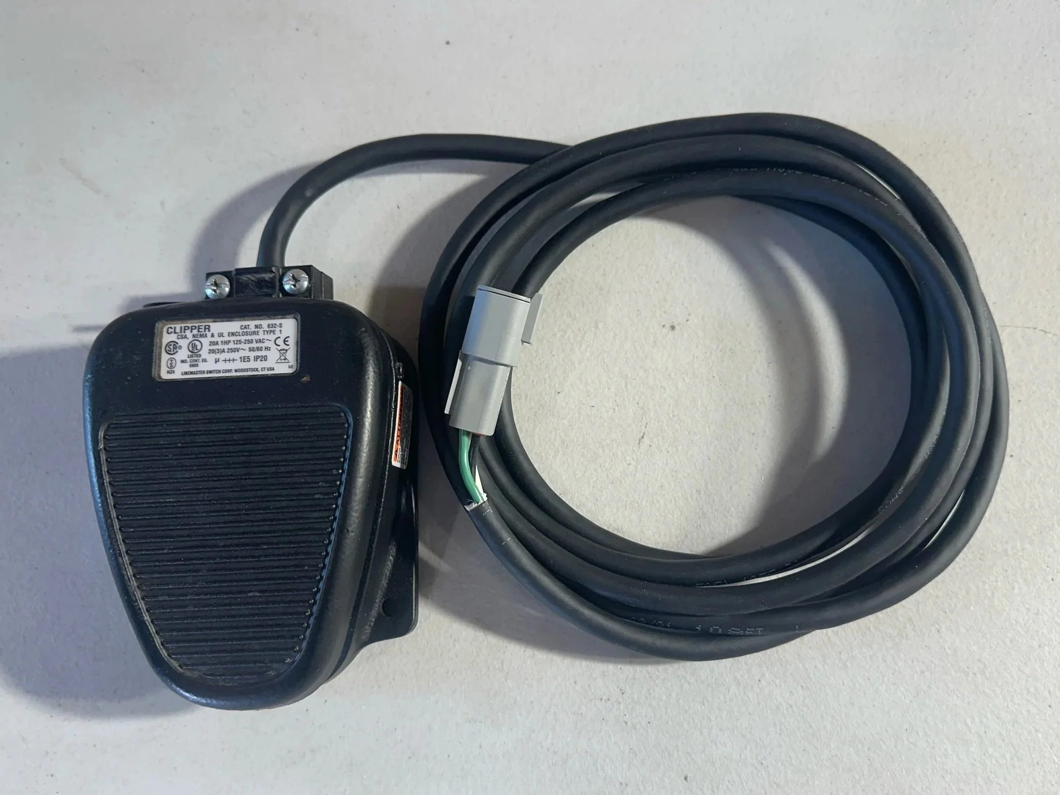 Roeder Precision Heavy Duty Guidance Foot Switch