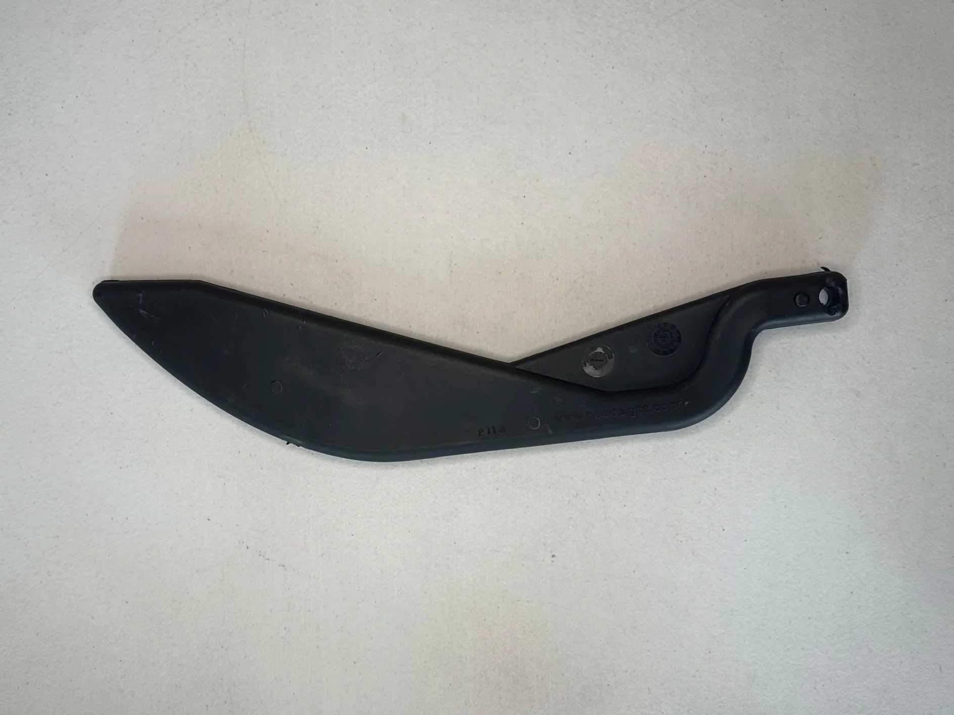 ARM BLACK POLY CORN - HT2113-B