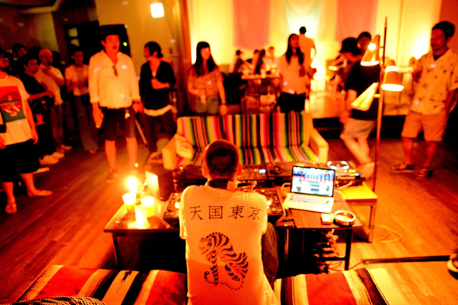 DJ QUIETSTORM 4枚セット LIVING LEGENDS DJ QUIETSTORMによるパーティー「LIVING ROOM™」が「ビームスT 原宿