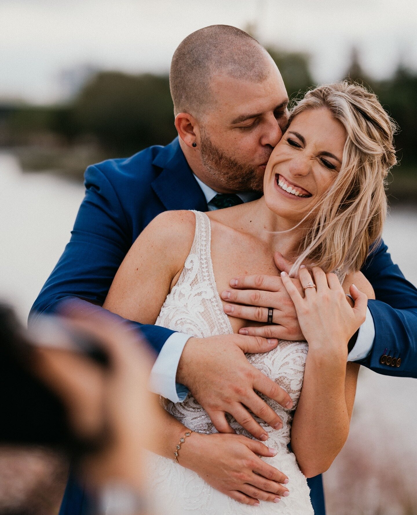 We interrupt your sleepy Sunday to bring you the stinkin' cutest couple. 😍😍😍⁠
⁠
Obsessed with this authentic embrace and that little nose scrunch! The best wedding photos let those special things about you shine through! ⁠
⁠
Planning: @taylorfalco