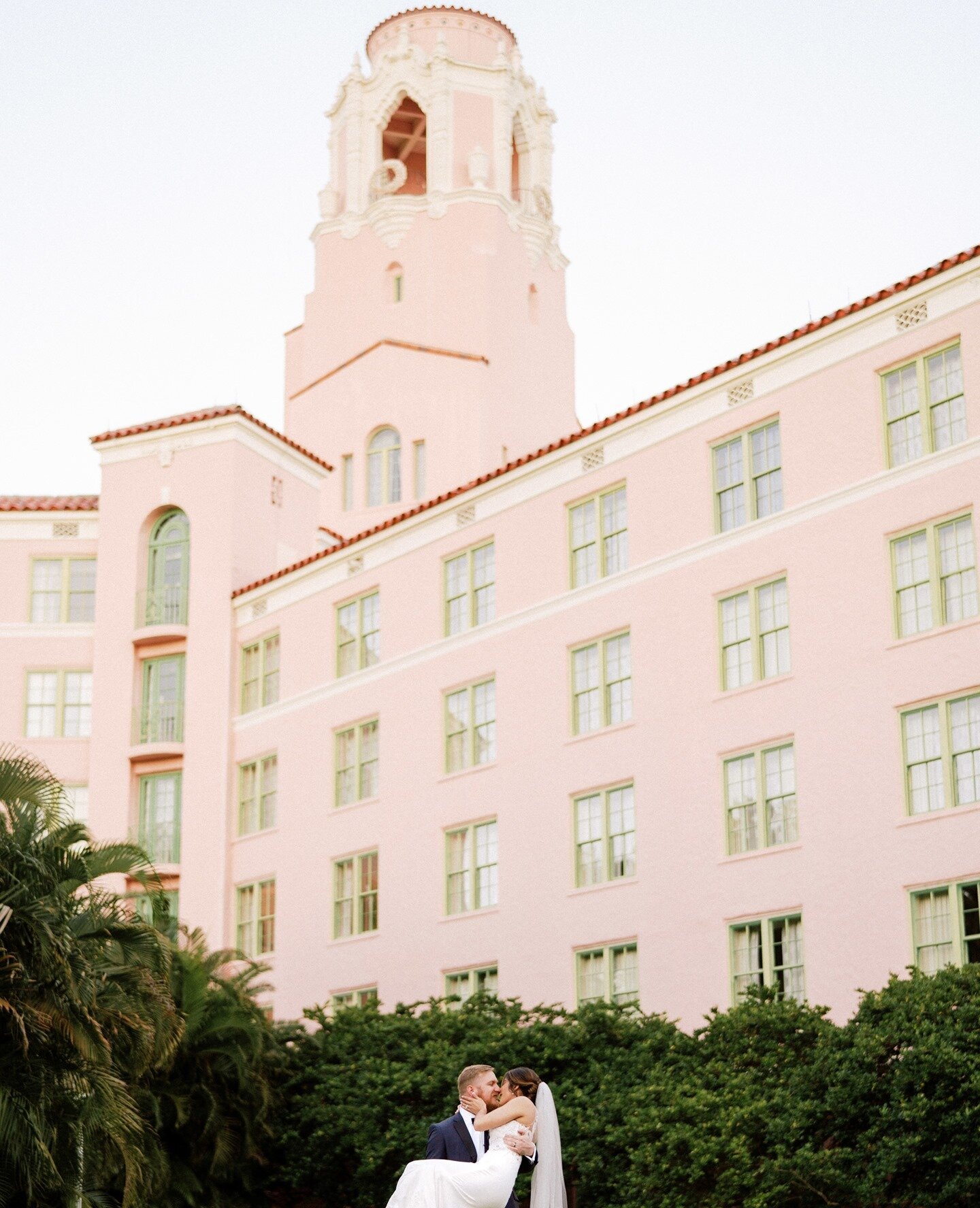 Isn't she lovely?! We always enjoy our dreamy days at The Vinoy 💗⁠
⁠
Looking forward to another beautiful St. Pete wedding this weekend and, of course, more photos with these gorgeous views! 😍⁠
⁠
Photo: @everencephotography⁠
Video: @lifes_highlight