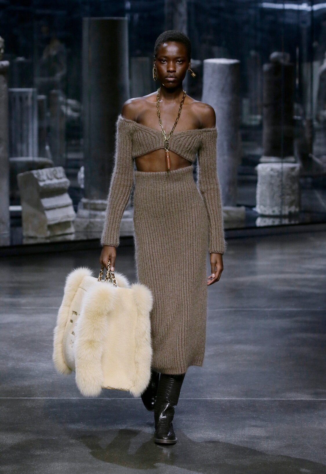 Fendi - Photo: Courtesy of Fendi - Via /Gorunway.com