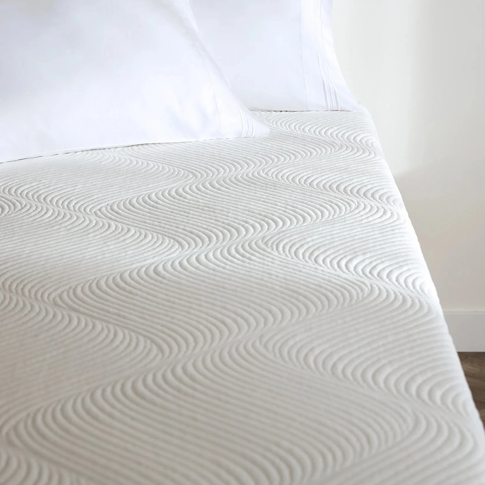 Ultra-Cooling_Mattress_Protector_11-ezgif.com-webp-to-jpg-converter.jpg