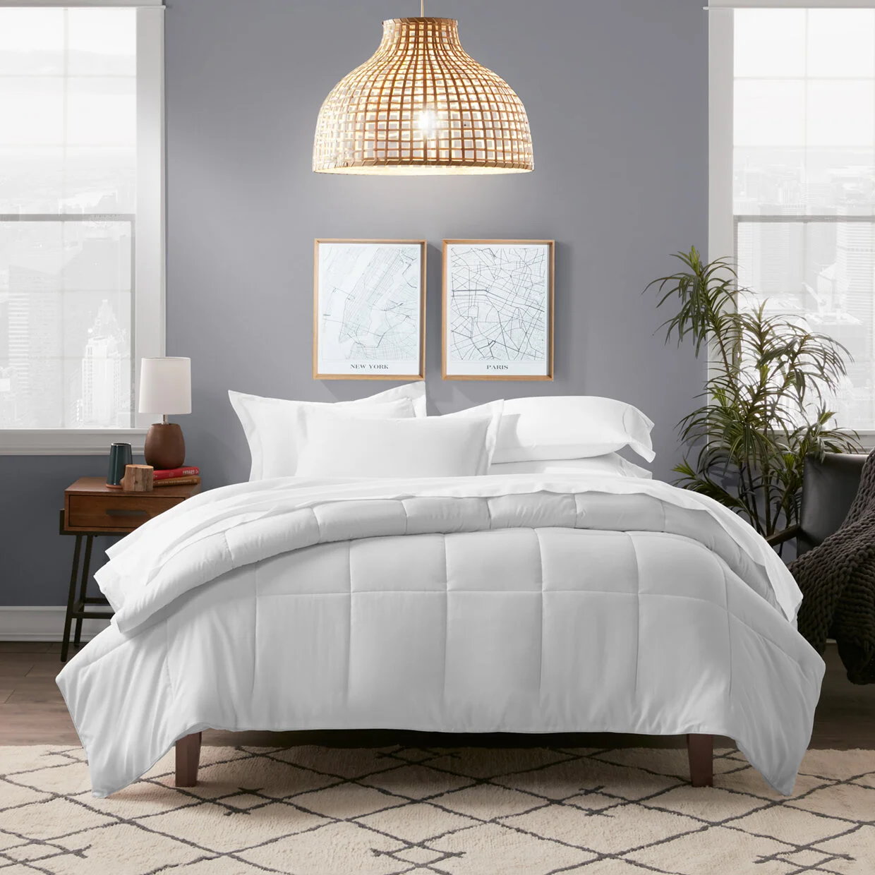 IEH-COMFORTER-QUEEN-WHITE-TOM-C2-_1172-sq-web.jpg