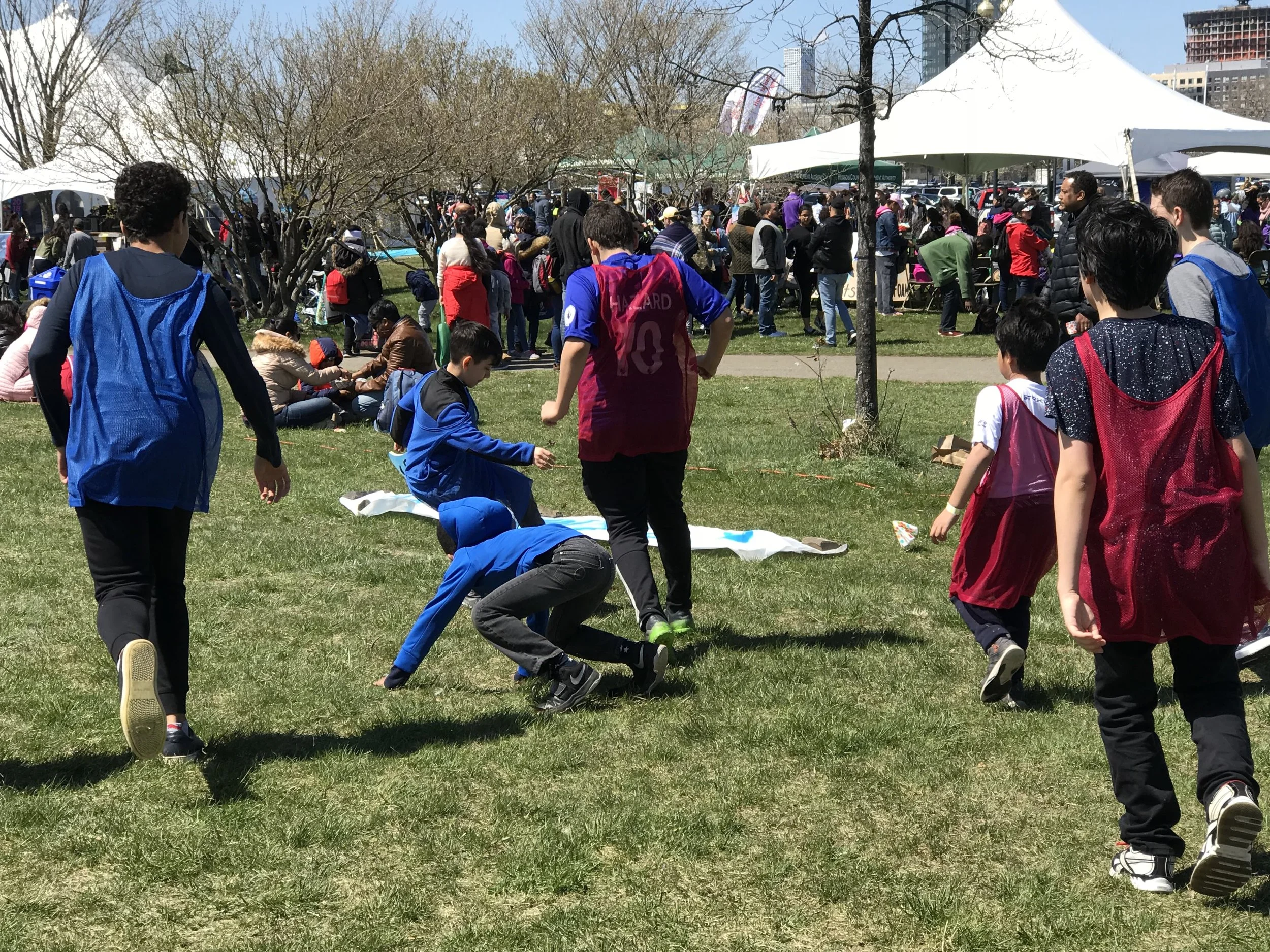 #Kids competing trash.