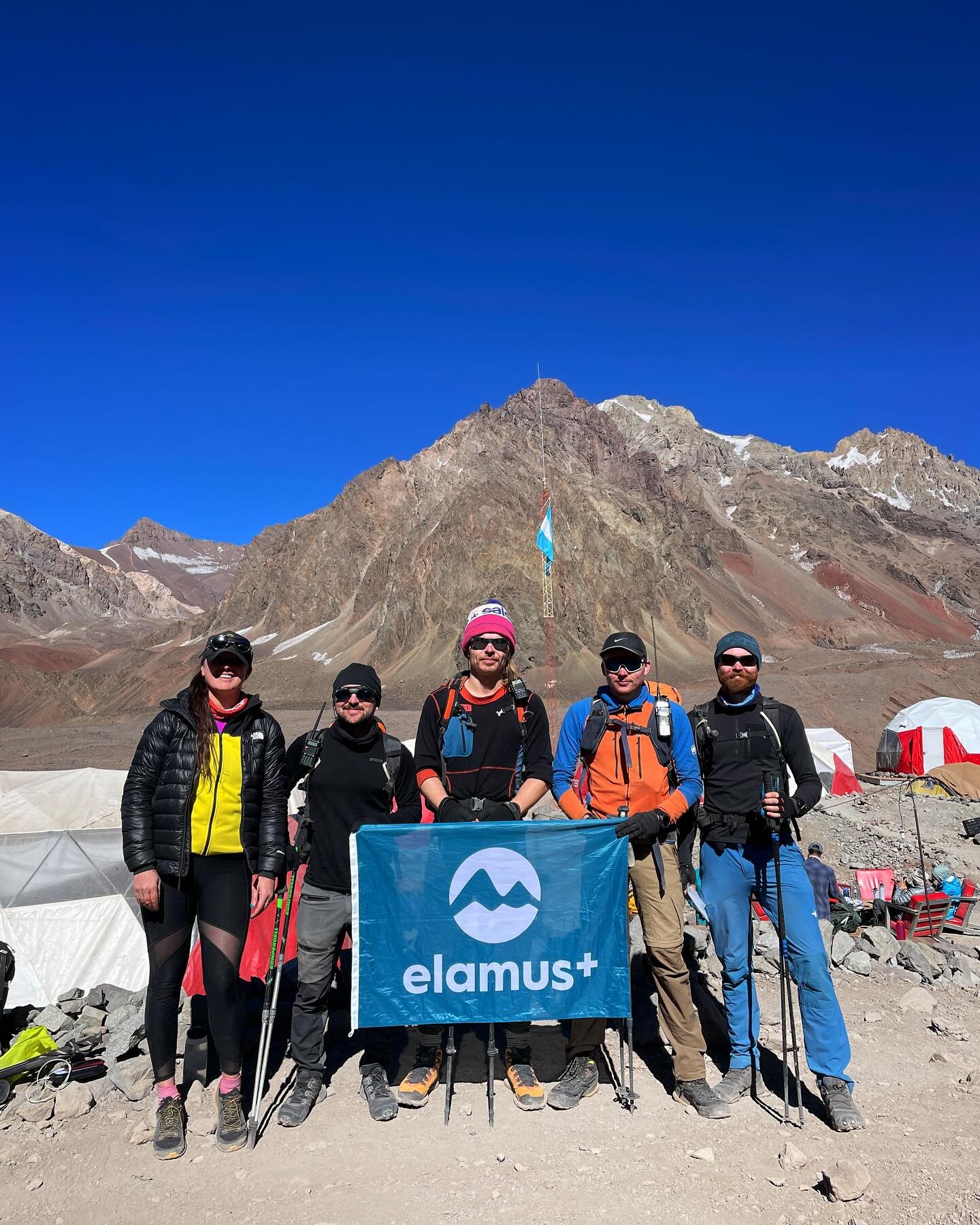 ⛰️Aconcagua, 6961 m

Ekspeditsioon L&otilde;una-Ameerika k&otilde;rgeimasse tippu viis meid Argentinasse, kus veetsime m&auml;el 18 pikka p&auml;eva. &Otilde;nneks suure osa sellest p&auml;rast Everesti maailma teises k&otilde;ige suuremas baaslaagri