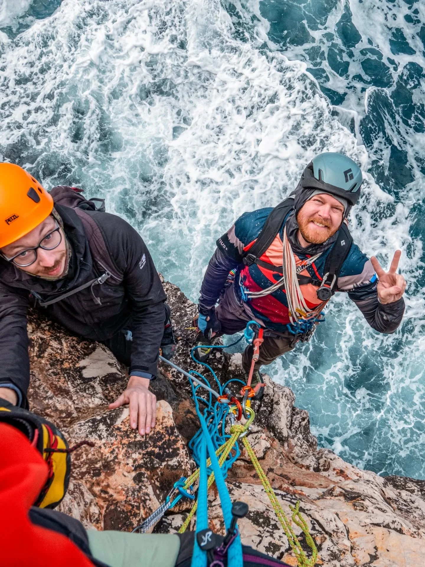 Eelmisel n&auml;dalal leidis aset meie k&otilde;ige esimene trad ronimise reis Sardiiniasse. See t&auml;hendab, et valdavas osas roniti reisil radu, kus seinas olevate poltide asemel pidi ise kaljupragudesse julgestuspunkte paigutama.

Reisi esimeses