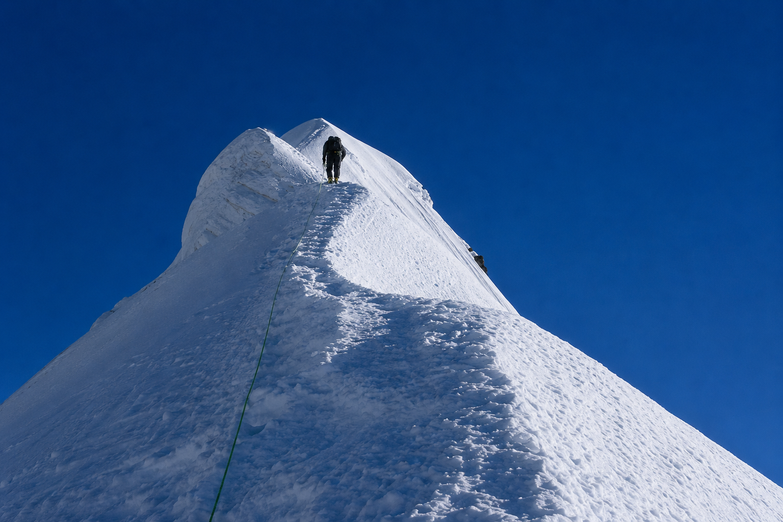 Pisang Peak_2.png