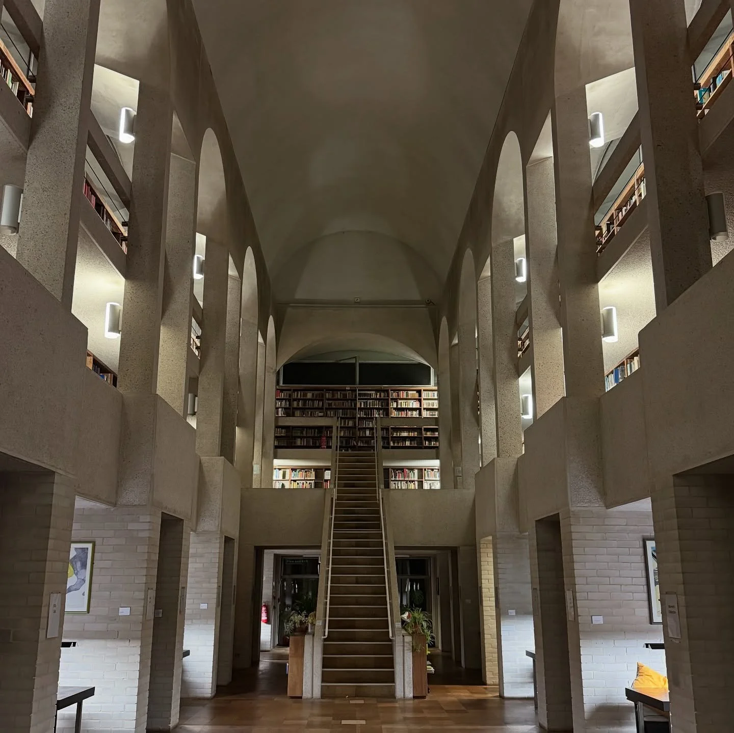 Last night I went to Murray Edwards College, Cambridge. Designed by Chamberlin, Powell &amp; Bon (the architects behind London&rsquo;s iconic Barbican), it&rsquo;s sweeping concrete forms and light-filled spaces were conceived in the 1960s as a &lsqu