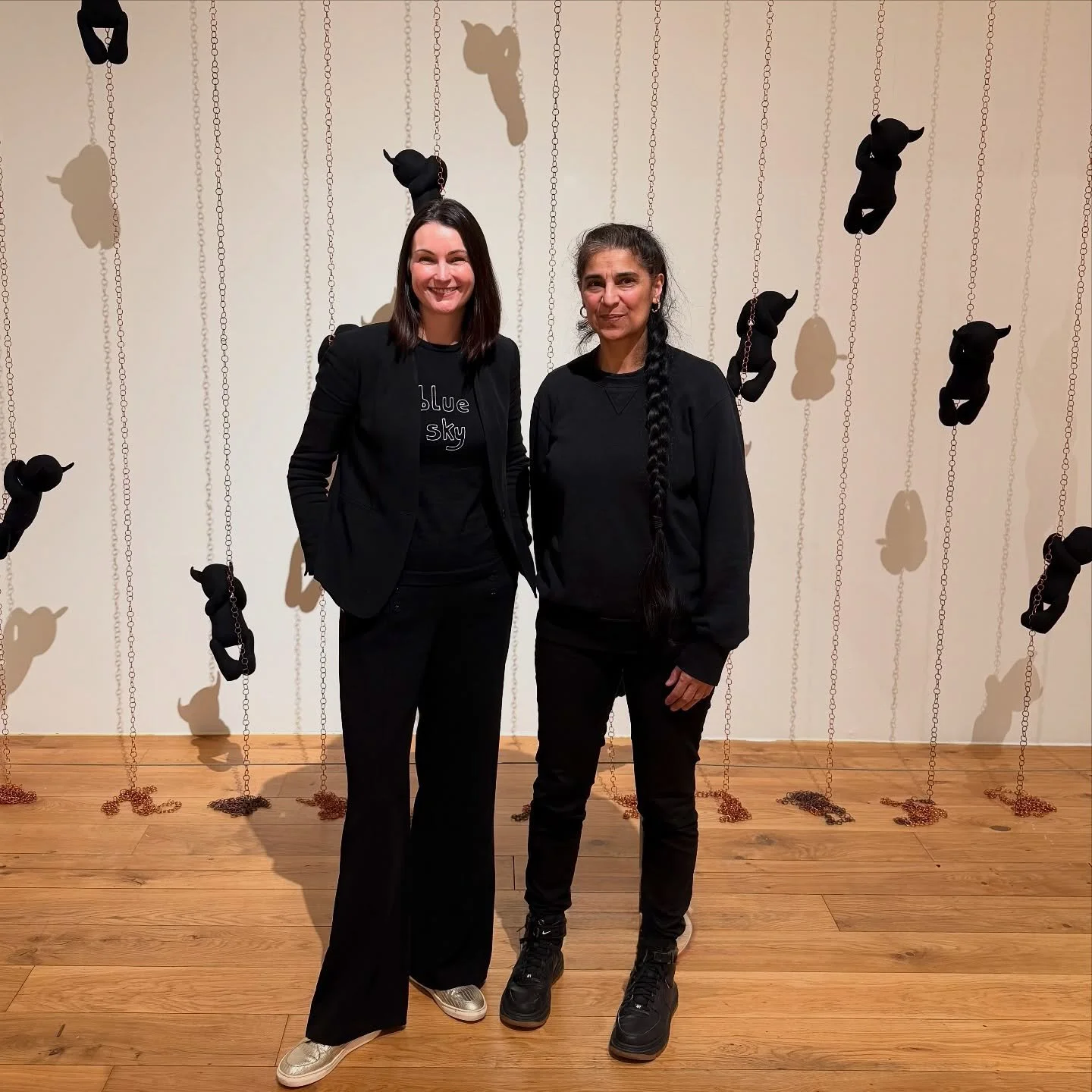 Surrounded by teddy bears clambering up copper, @permindarkaur and I had a wonderful talk today in her exhibition &lsquo;Strange Bedfellows&rsquo;. Thanks to everyone who came, it was a fantastic and engaged crowd.

If you don&rsquo;t know Permindar&