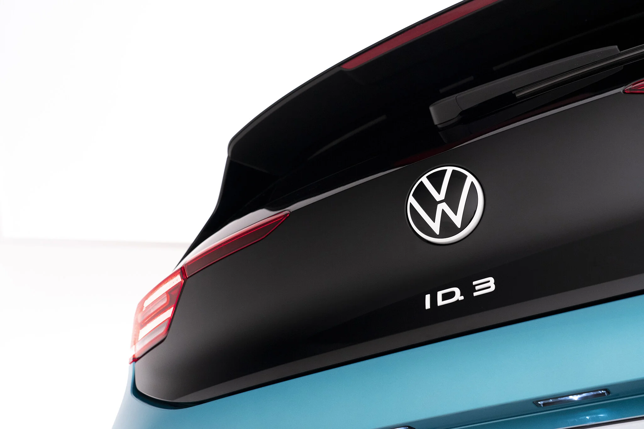 volkswagen_id3_james_holm5.jpg