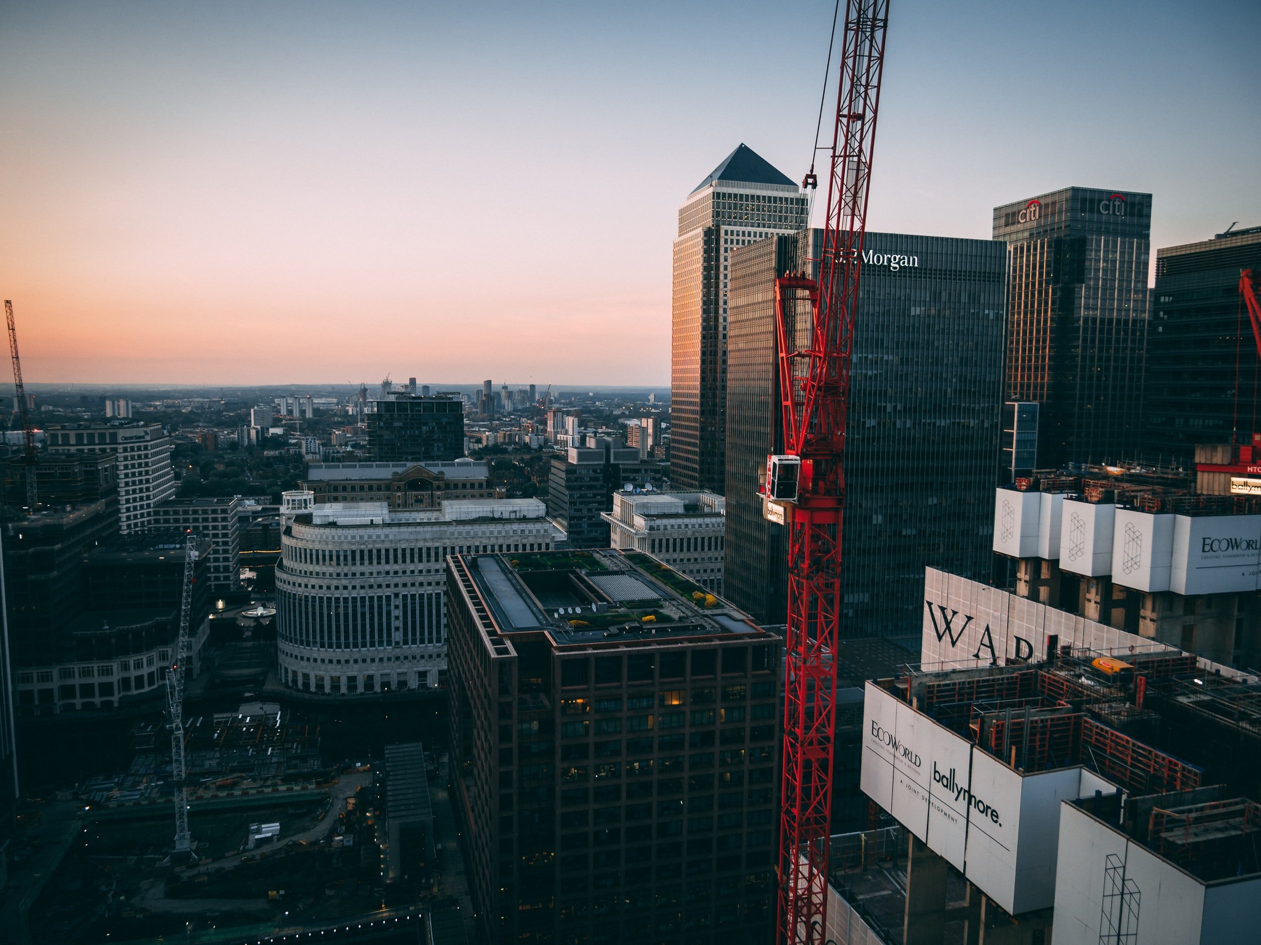 10 Reasons to invest in Canary Wharf