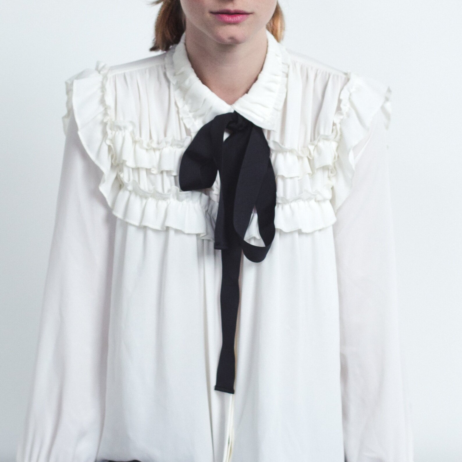 What Is A Pussy Bow?