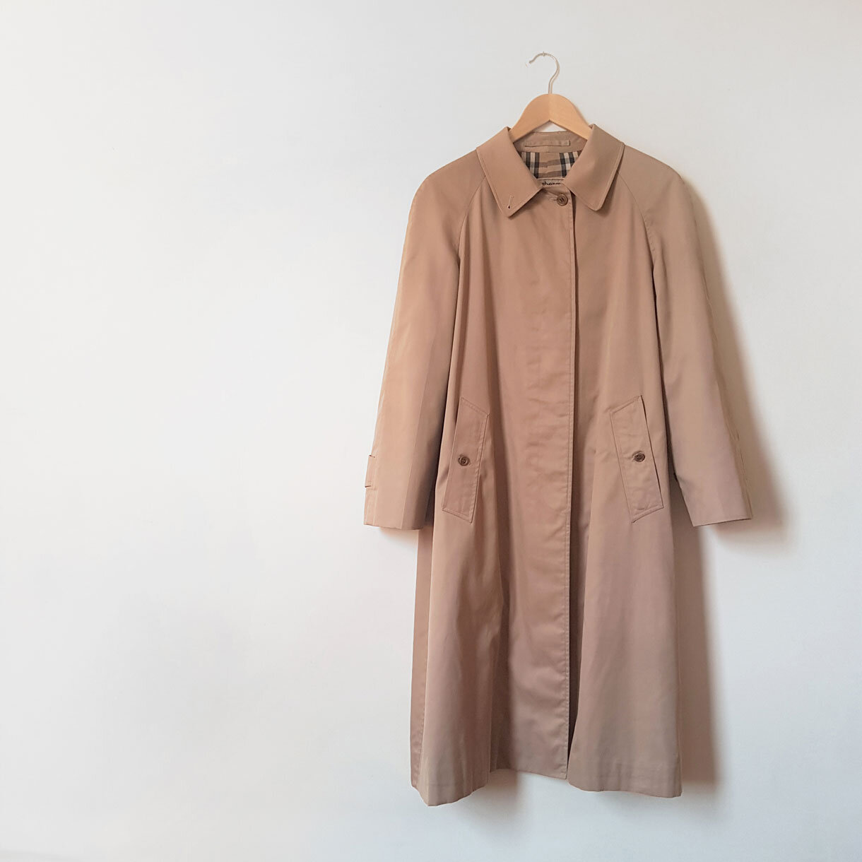 1970s Beige Burberry Prorsum Trench Coat Overcoat