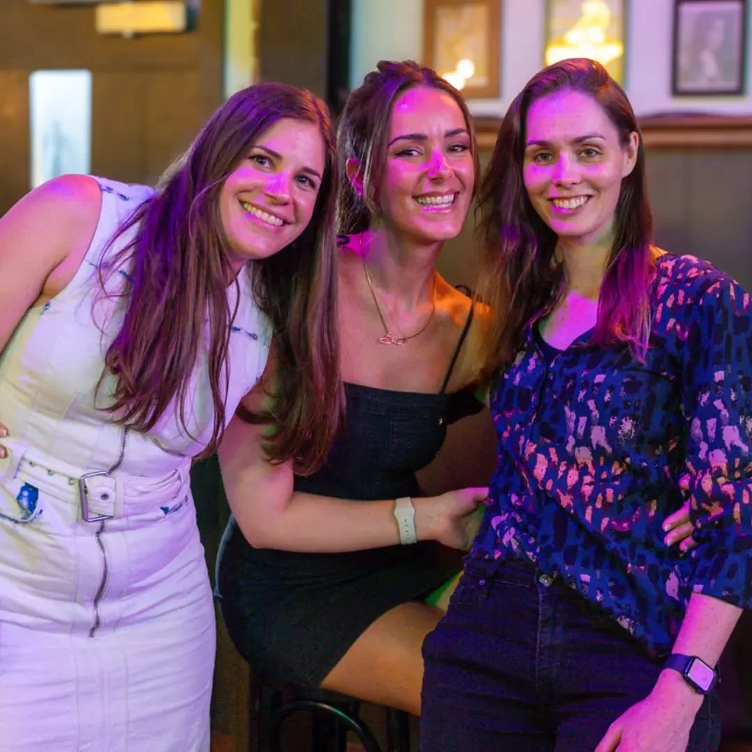Gather the gang, Duelling Pianos are taking over this weekend ✹

✹ Friday 5pm: AJ kicks off the weekend in our Lobby Bar!
✹ Saturday 8:30pm: DUELLING PIANOS with @kirstylouise_music &amp; @robertgrahamandthelanding&nbsp;🎹 
✹ Sunday 1pm: @jessebright