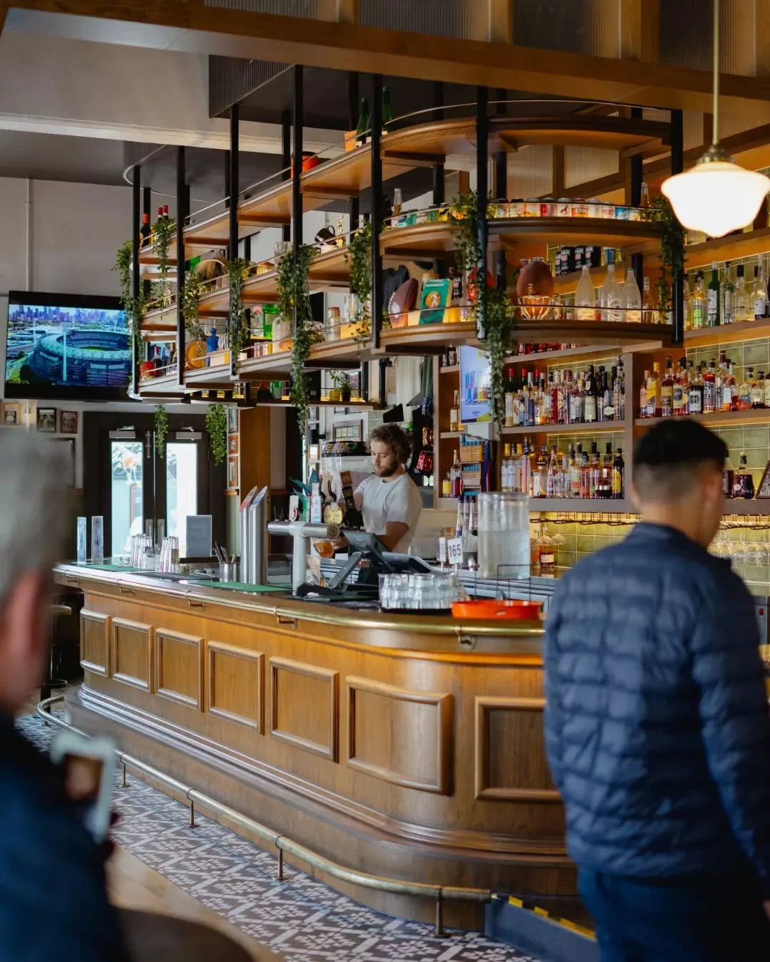 Knock off and come see us for after work beers this weeks&nbsp;🍻

We've also got daily specials for you Sunday through to Thursday!