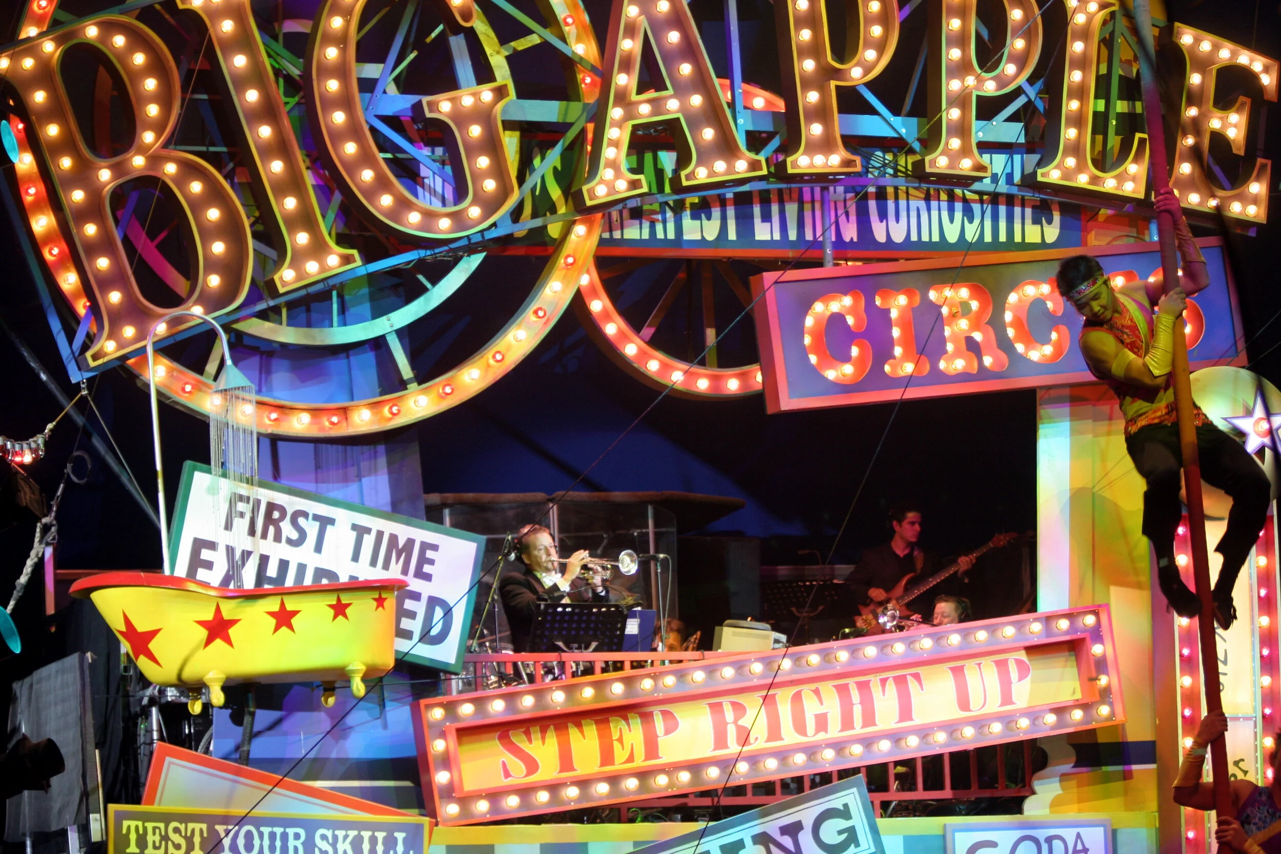 Rob on Bandstand.JPG