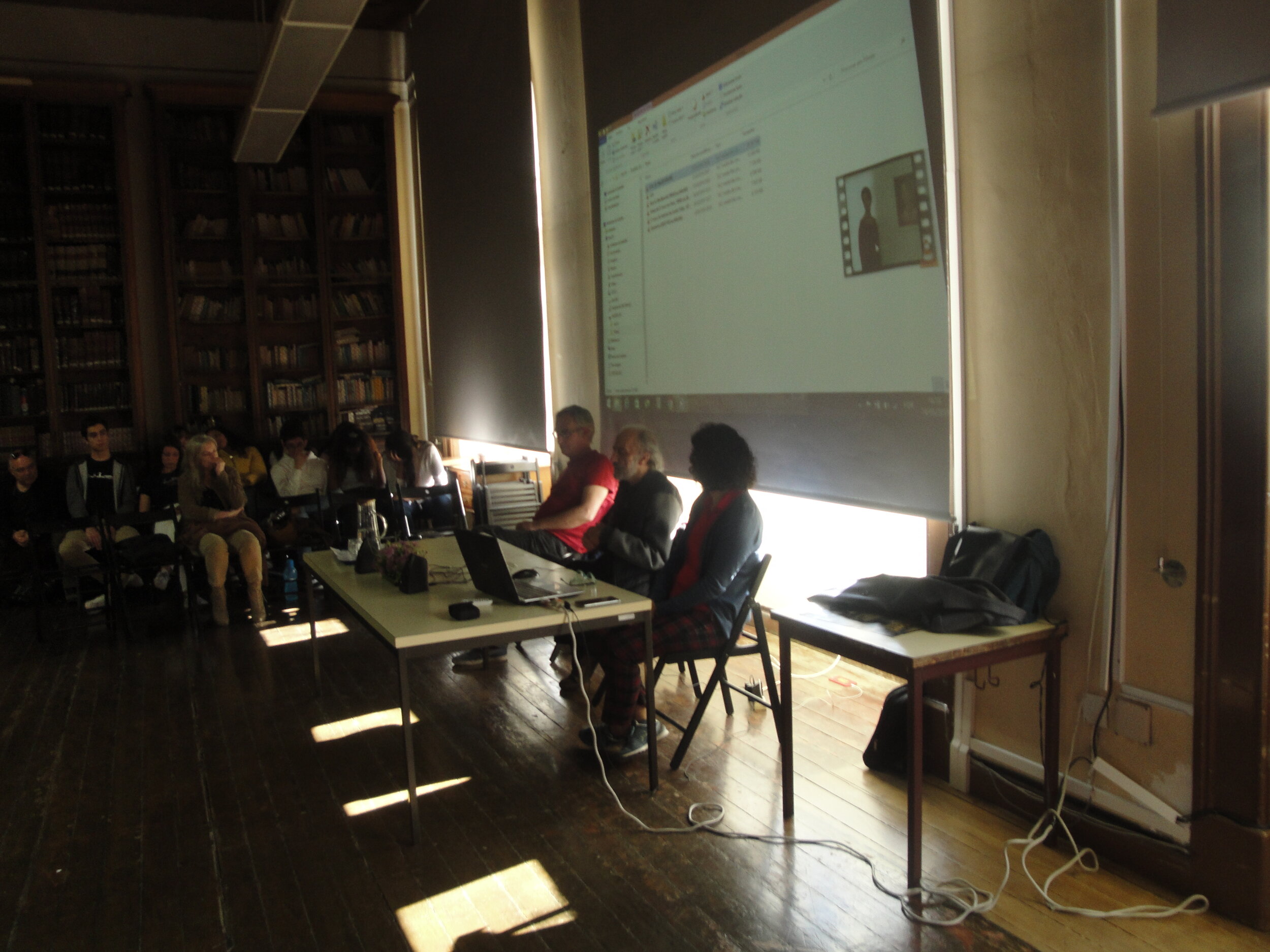    Para além do visível no Cinema Português , palestra realizada na biblioteca do Liceu Camões com Acácio de Almeida, director de Fotografia.  