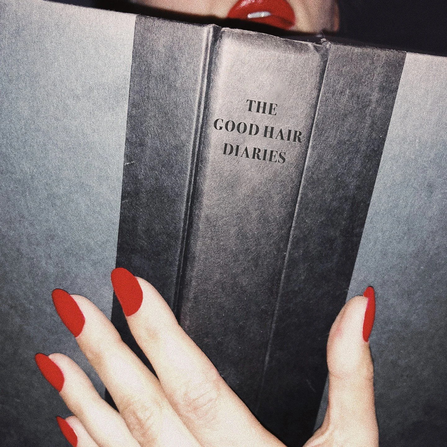 Dear diary, I just got my hair done at Live By The Sword Salon. My hair&rsquo;s never felt this good ✏️📖

🛍️Shop R+Co products through the link in our bio
📍Live By The Sword Salon | Williamsburg, Brooklyn
Book your hair appointment now at www.live