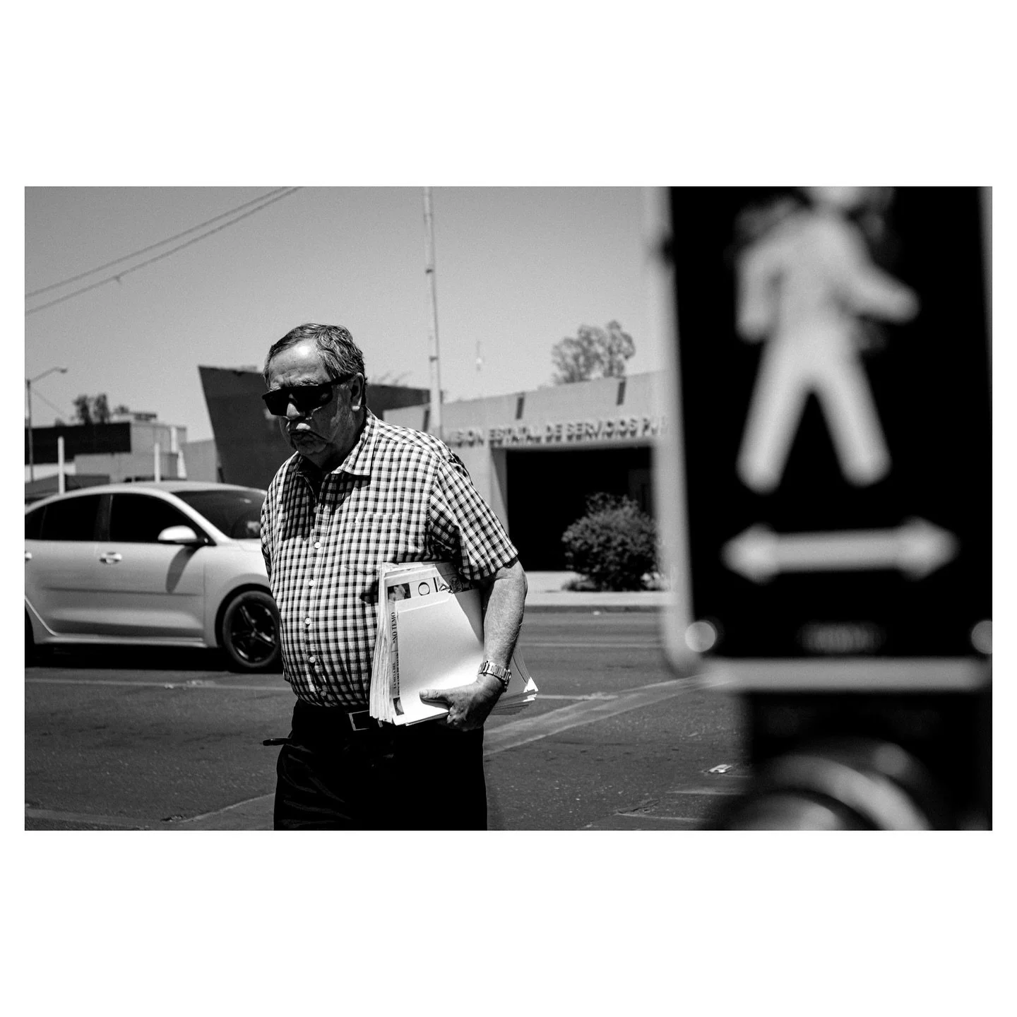 Fujifilm xt30ll + Thypoch simera 35mm f/1.4

#photostreetmexico #streetscenesmag #madewithlightroom  #streetphotography #streethunters #street_macadam #street_me_up #fujifilmxt30 #spicollective #sdmfeatures #teamstreetmexico #str33timag3 #street_aven