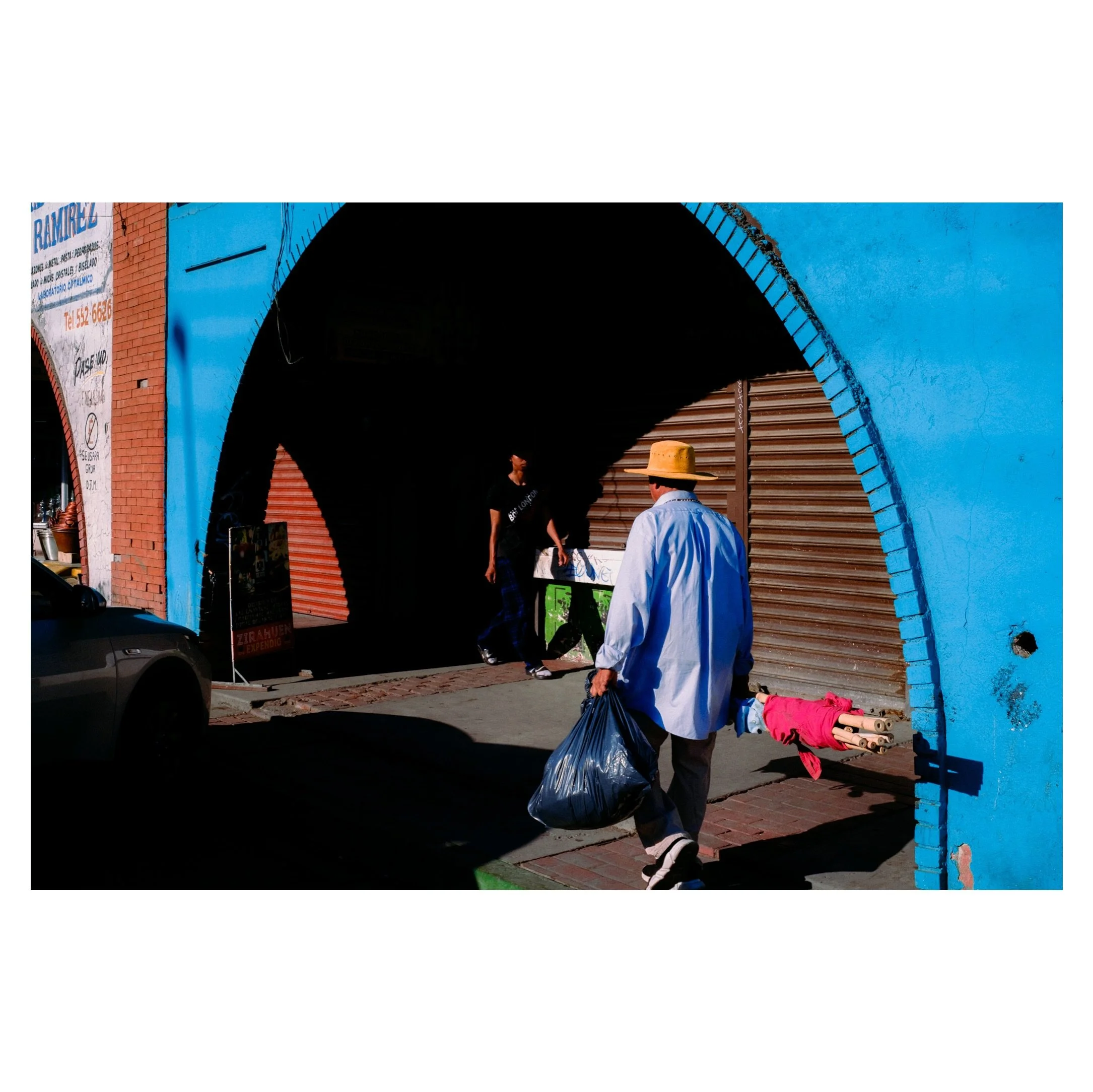Ethical boundaries may be crossed in street photography&hellip;

Fujifilm xt30 II + Thypoch 28mm f/1.4

#francopaquot #streetphotography #fujifilmxt30 #thypoch
#streetfightersphotoclub