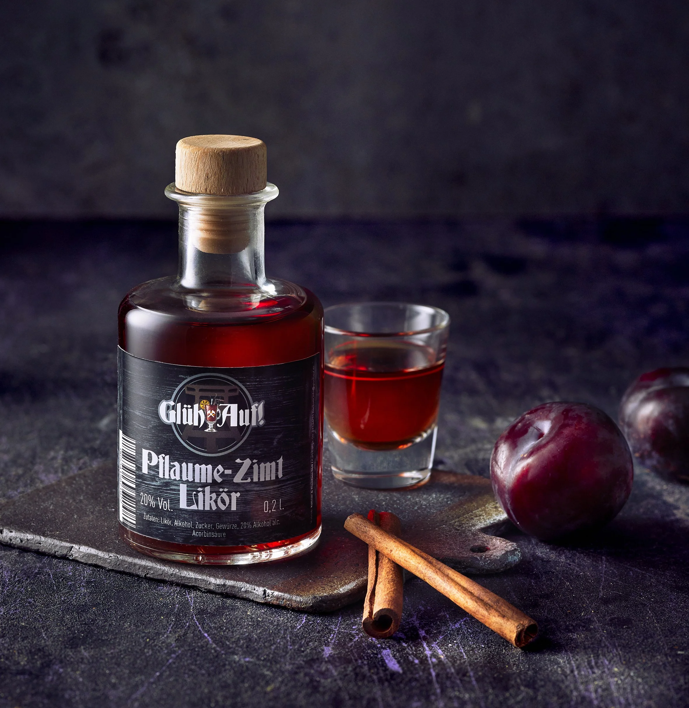 Pflaumenlikör+ Pinnchen.jpg