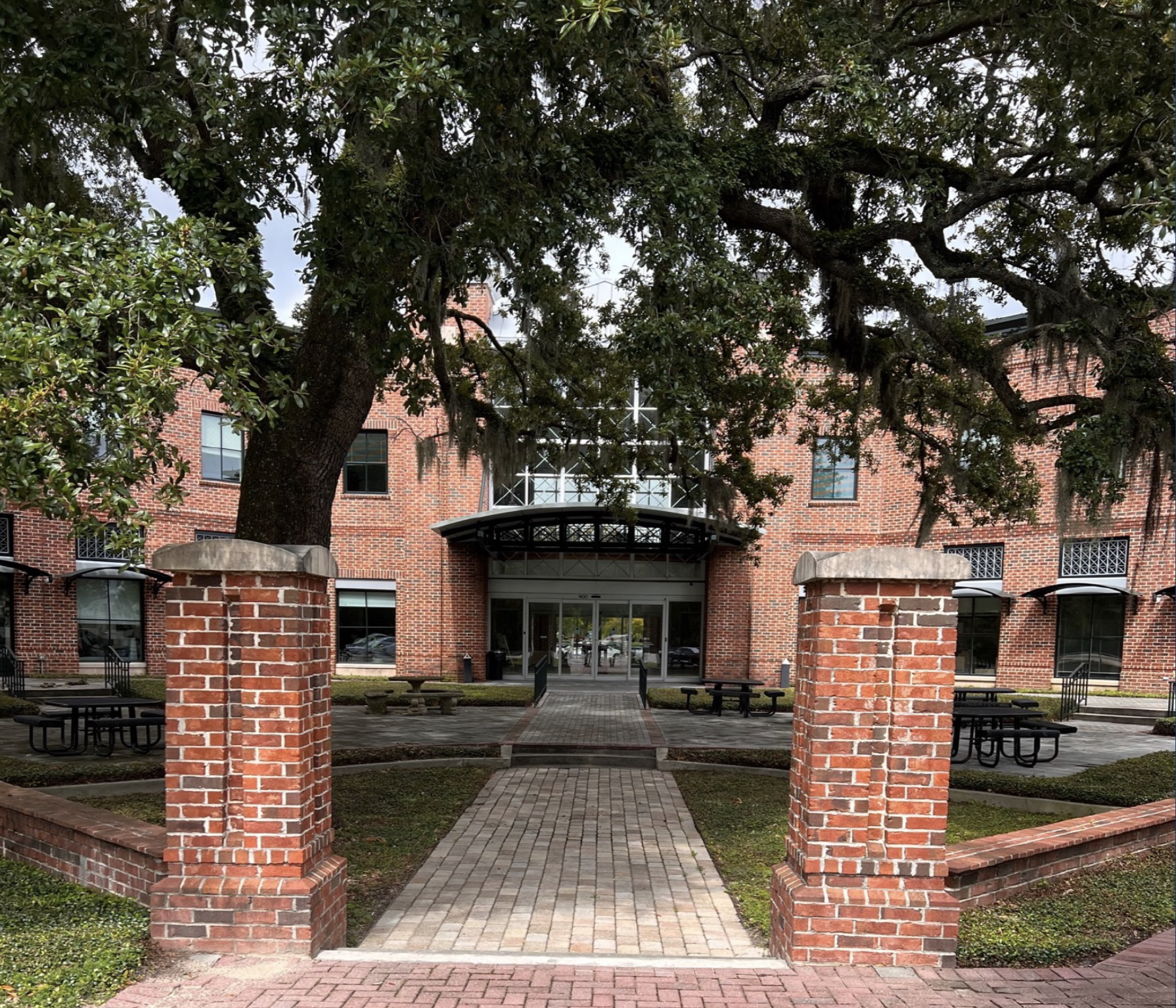900 Island Park Drive, Daniel Island, SC