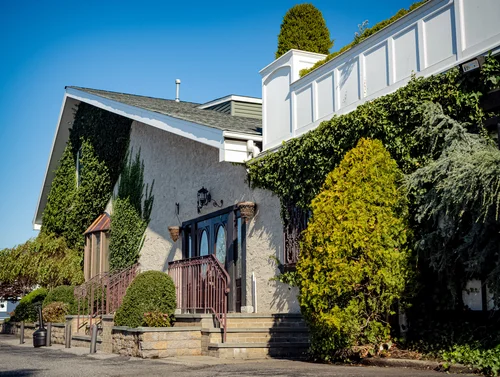 Shandon Court, business photo 1