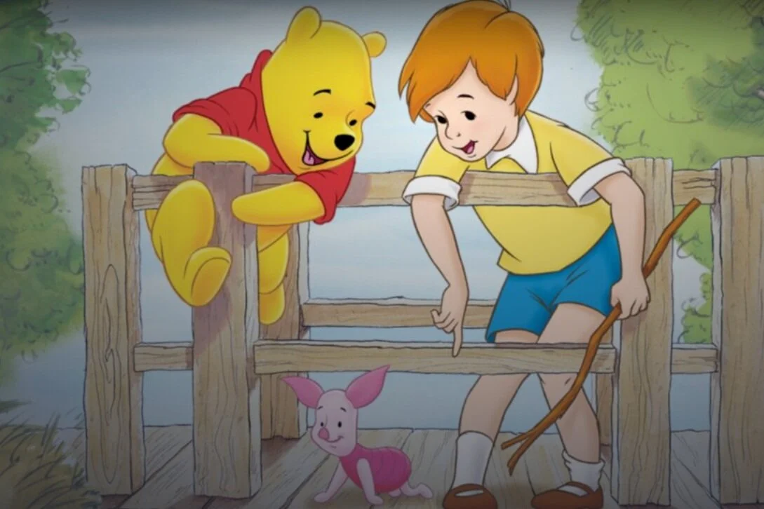Review: The Many Adventures of Winnie the Pooh (DMC #62)