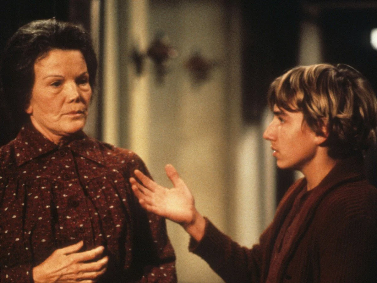 Disney's Amy (1981)_Henry asks Malvina Dodd to say "mother" for him before he speaks for his mother