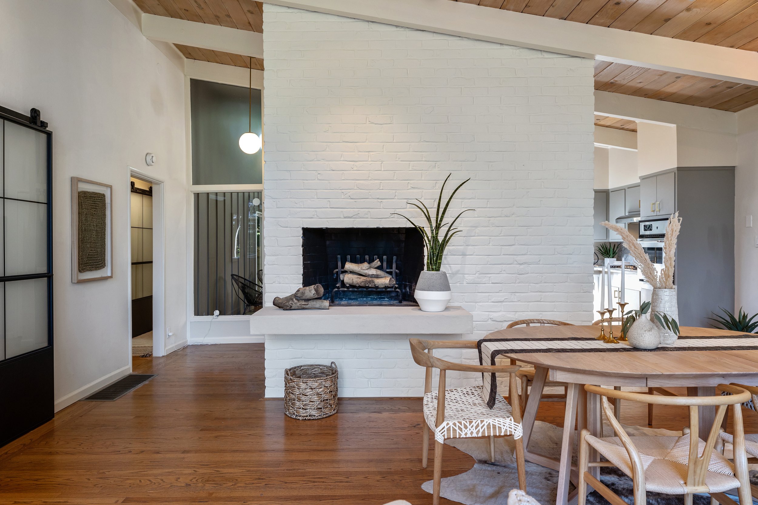 thehomeco_dining_room_design_staging_inspo_mid-century