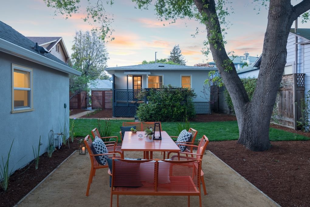 outdoor exterior staging and styling inspo
