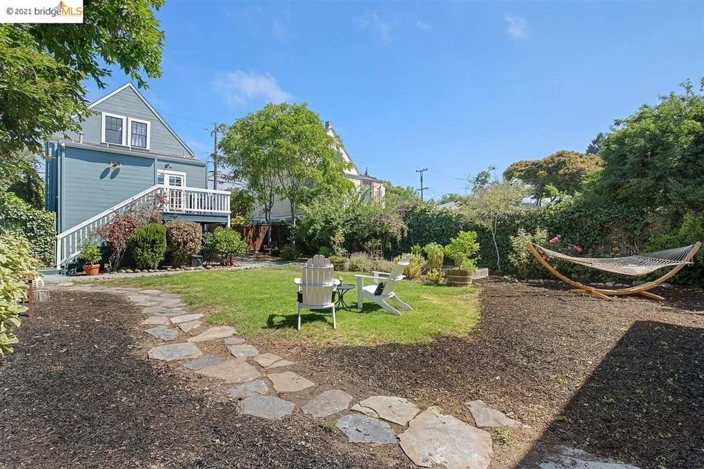 outdoor exterior staging and styling inspo