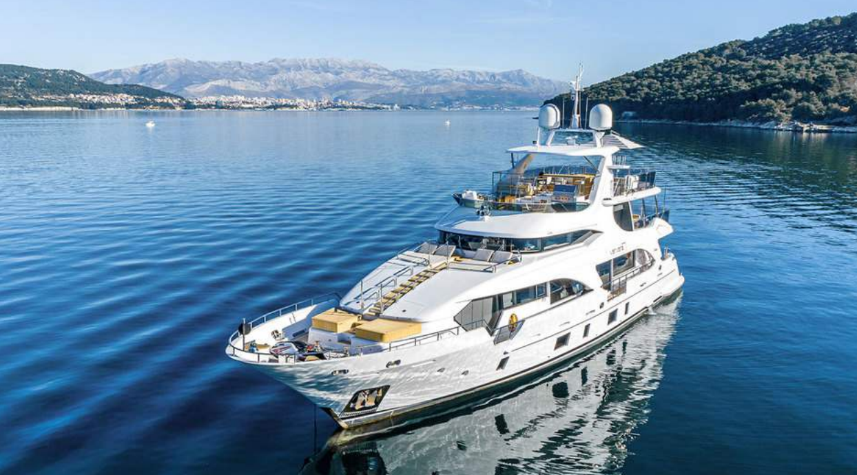 St. Clair Superyachts: Navigating Luxury with Real-World Expertise