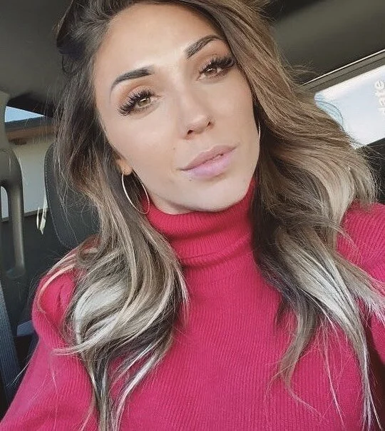 Lashes &amp; ombr&eacute; brows are always a good combo! .
.
.
#ombrebrows #microblading #permablend #eyelashextensions #effortlessbeauty #easymornings #makeupforthegym