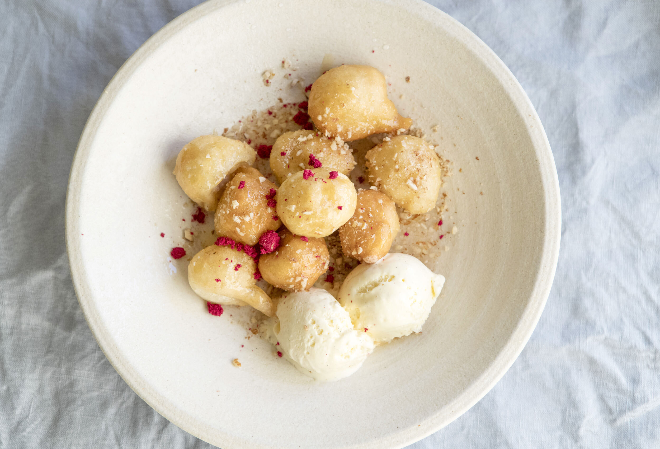 loukoumades-greek--honey-doughnuts.jpg