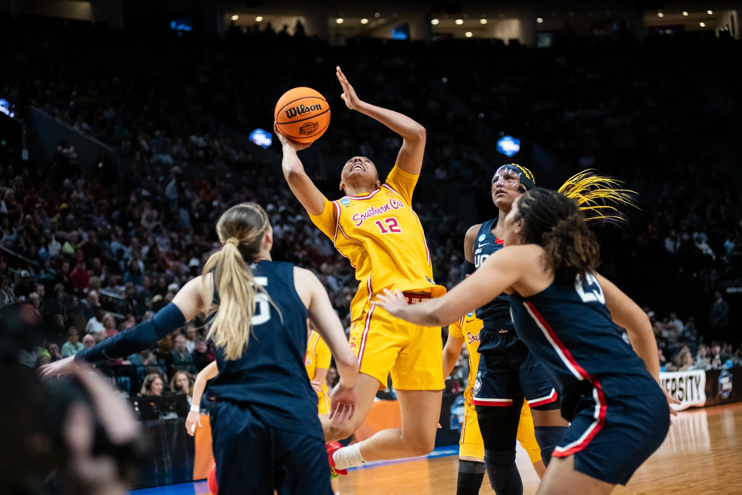 Wommens Basketball vs UConn-104.jpg