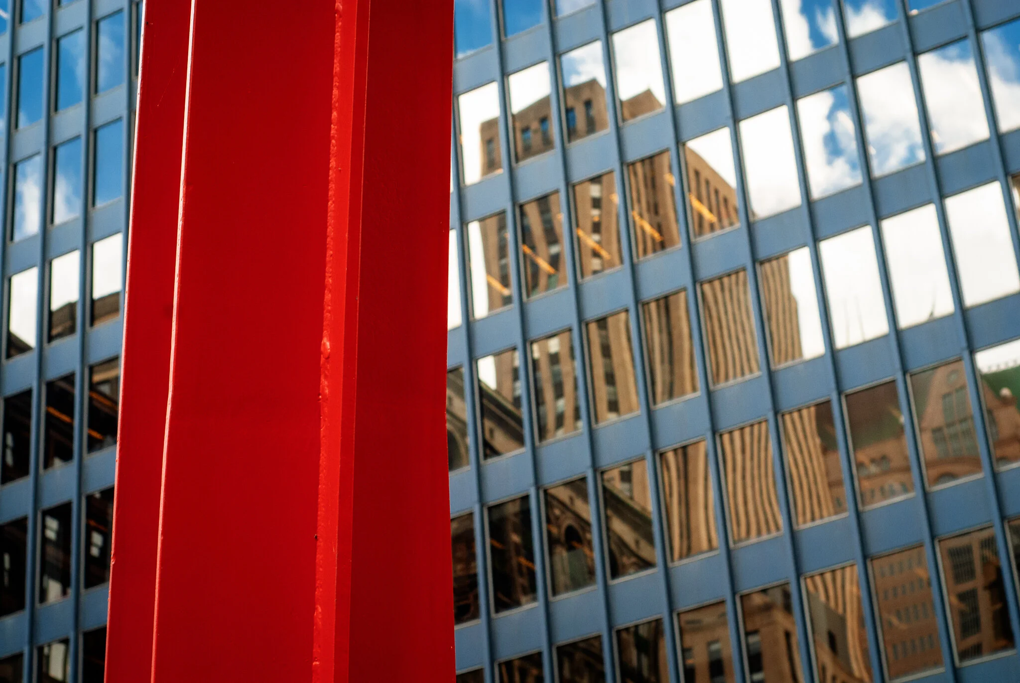 19_DSC0111abstracts.jpg