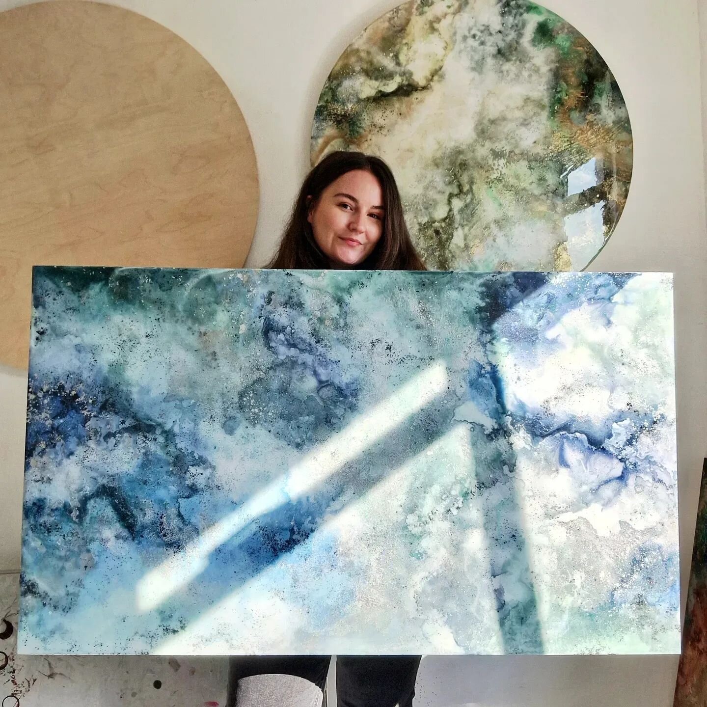 It was so hard to say goodbye to these gorgeous commission pieces ❄️
These were an absolute joy to create and I can't wait to see what commission ideas 2023 brings to me ❄️

www.katiealizeart.com 

#interiordesign #interiorstyling #abstractartistsofi