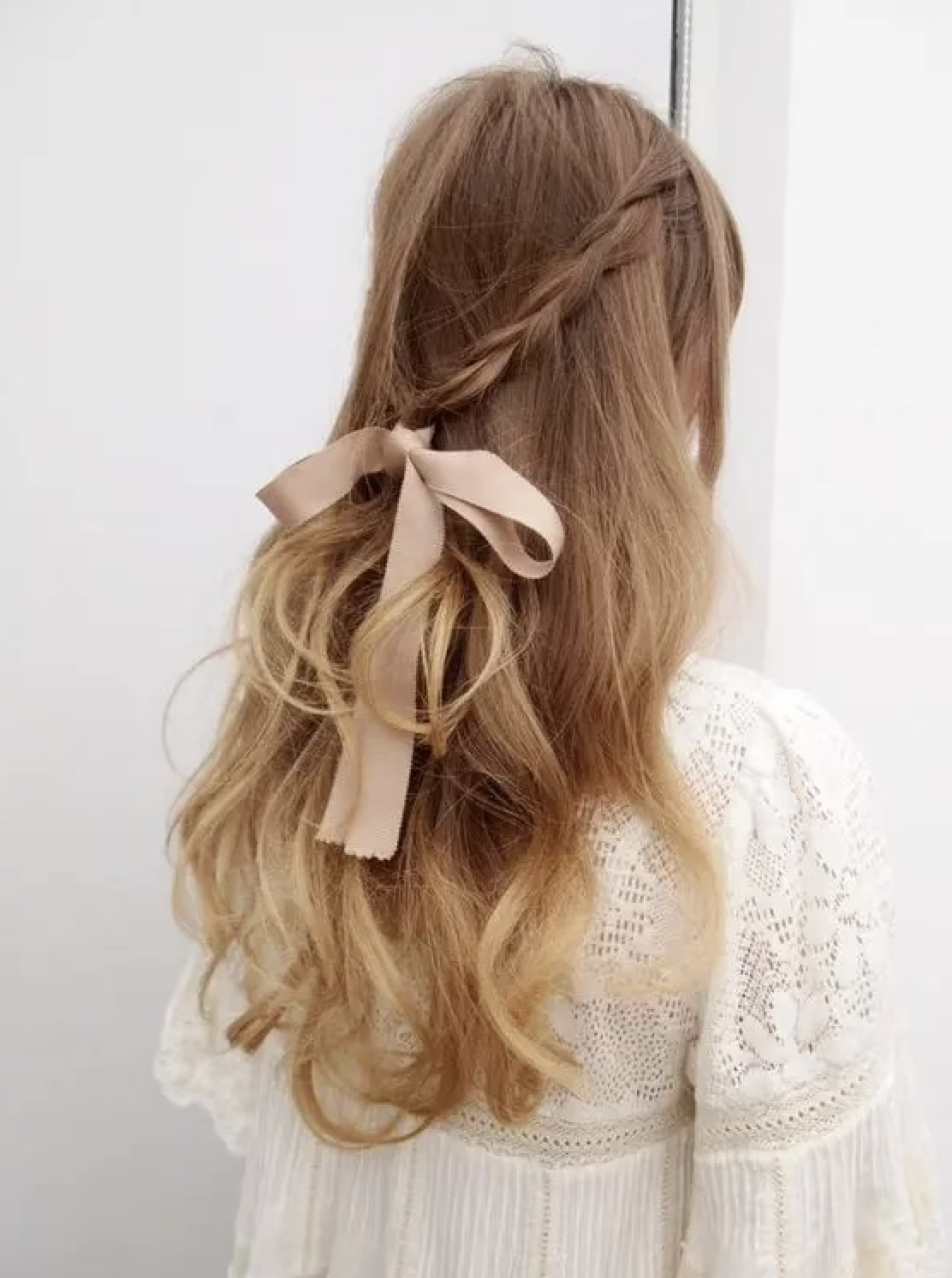 Celebrities Love Wearing Hairstyles With Hair Bows