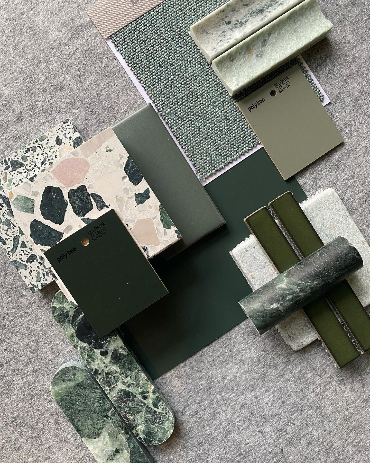 Green with envy &bull; If you didn&rsquo;t know before then I&rsquo;ll bet you know now that green is my absolute favourite hue - especially a rich forest green! It can pack a punch without being too overbearing in a space, and it ties in beautifully