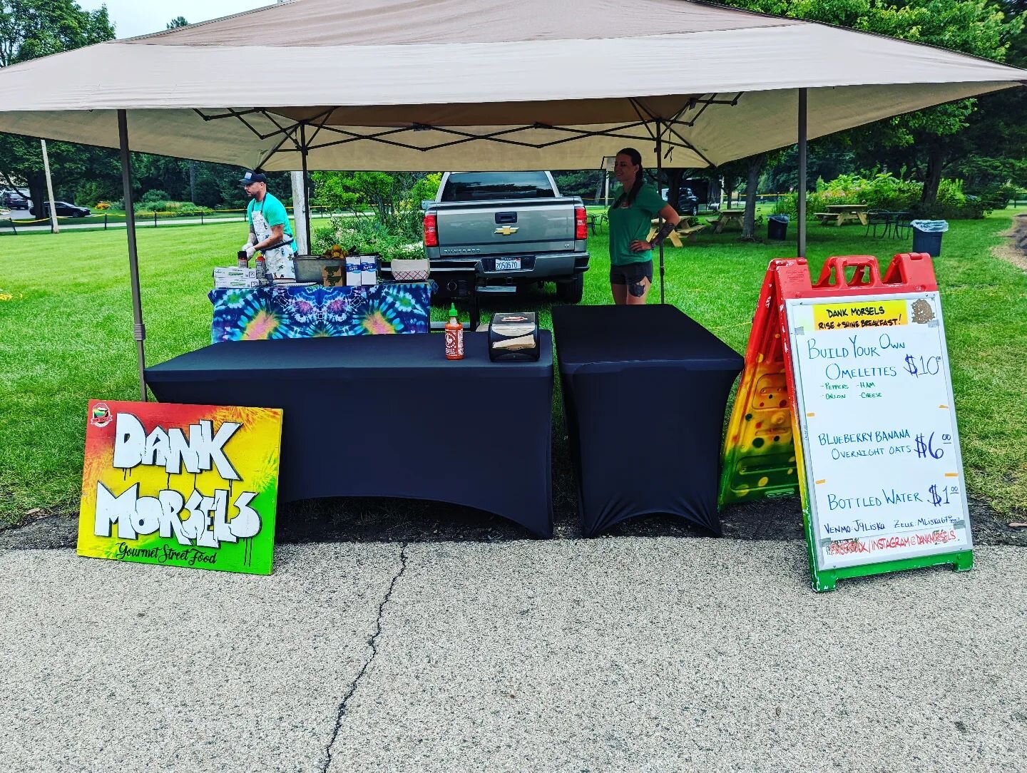 Come see us at the Crystal Lake Farmer's Market at the Dole!
&bull;
&bull;
Chef Mikey and Dank Morsels will be selling food Sunday, August 21st, 2022 at the Crystal Lake Farmers Market at The Dole! 10am-2pm
https://www.farmersmarketatthedole.org/
&bu