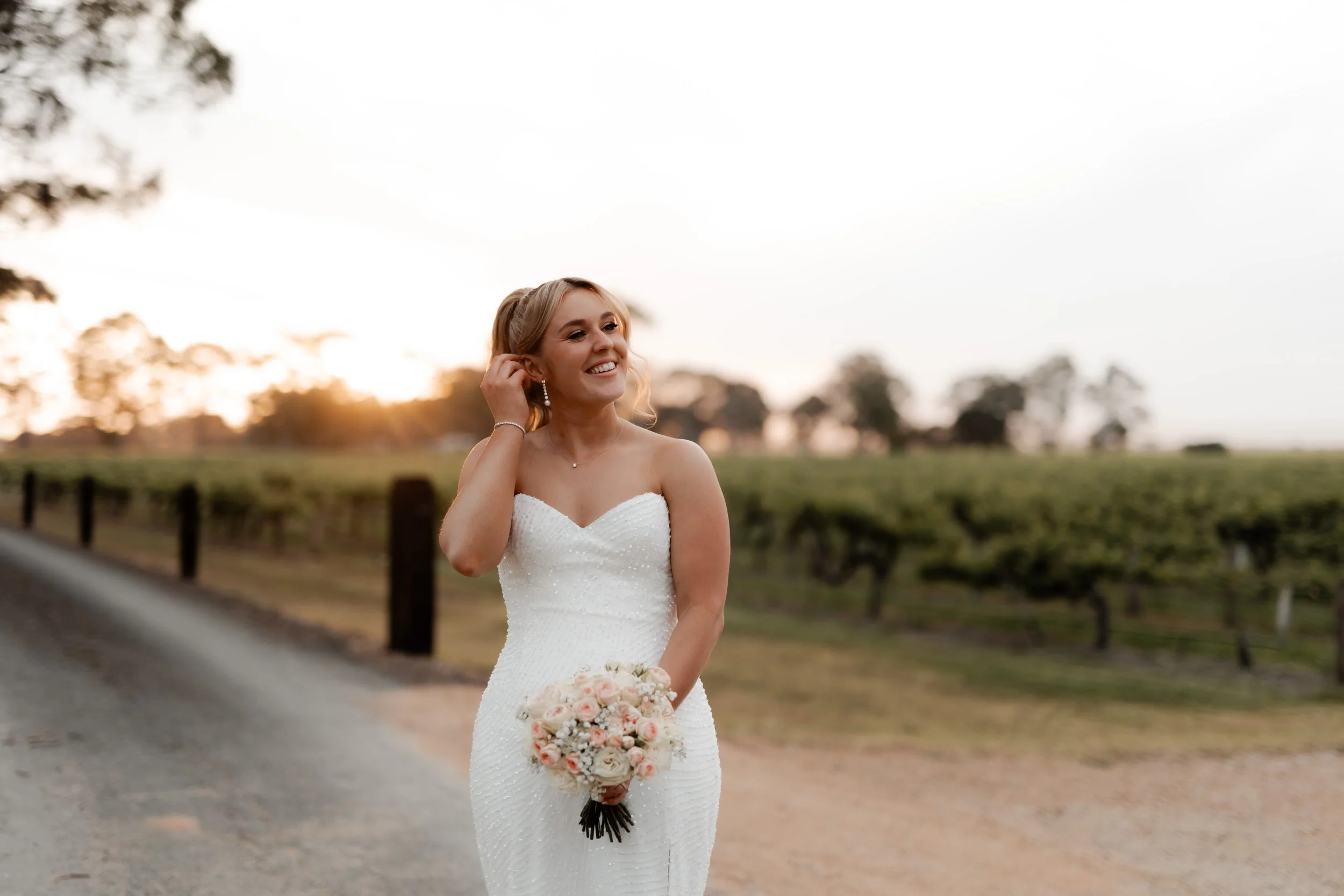 lake-breeze-winery-wedding-photography-30.jpg