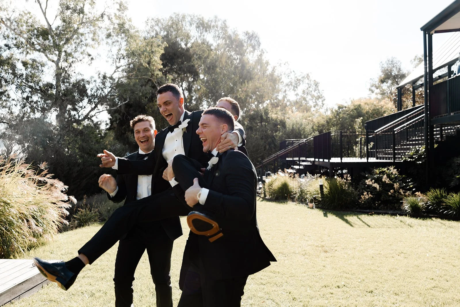 elly-isaac-house-on-haines-wedding23.jpg
