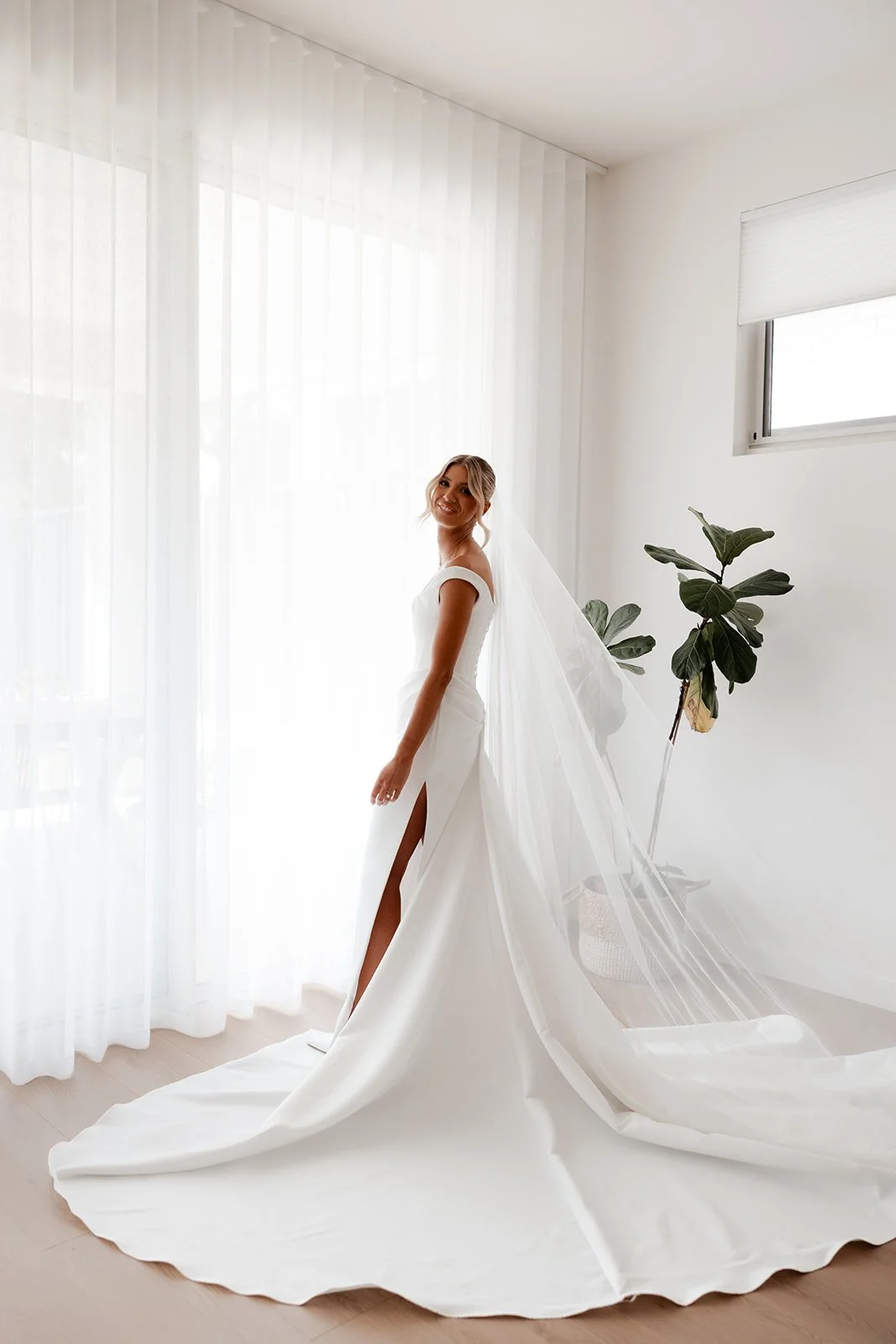 elly-isaac-house-on-haines-wedding9.jpg